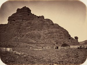 プレート34.1869年、ウェーバー渓谷のセンチネル・ロック（写真） 作： アンドリュー・ジョセフ・ラッセル