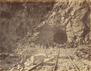 プレート39.トンネル東端、ウェーバー・キヤノン、1869年（写真）。 作： アンドリュー・ジョセフ・ラッセル