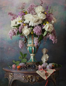 優雅な花の静物画 作： Andrey Morozov