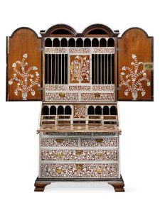 ビューローキャビネット、ビザガパタム、1720-30年頃（アイボリー、チーク、エボニー、べっ甲）