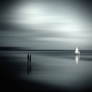 夢のような海のシルエット 作： Anja Buehrer