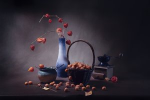  作： 