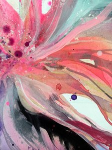 鮮やかな花の咲き誇る