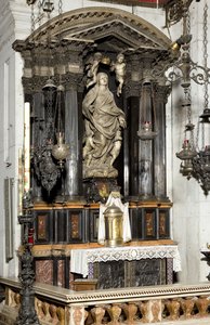 聖母マリアの被昇天、1586年 作： Annibale Fontana