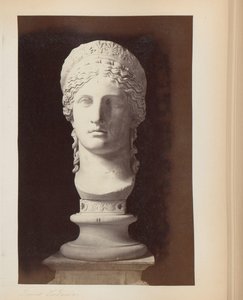 イタリア、ローマのパラッツォ アルテンプスでユノ ルドヴィージを彫刻します。 ジュノ・ルドヴィージ (オブジェクトのタイトル)