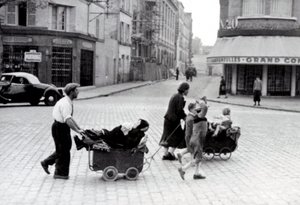 フランス1940年6月。パリのPorte d