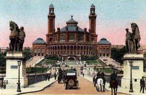 パリ：トロカデロ宮殿とイエナ橋の外観。1920年、パリ市の「芸術アルバム」に掲載された写真。個人蔵。 作： Anonymous Anonymous