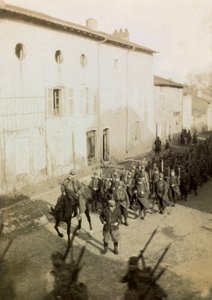 第一次世界大戦初期の歩兵中尉の個人アルバムからの写真（1st, Iere 作： Anonymous Anonymous