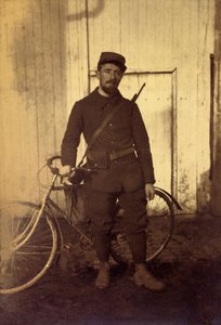 第一次世界大戦初期の歩兵中尉の個人アルバムからの写真（1st, Iere 作： Anonymous Anonymous