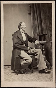 ハンス・クリスチャン・アンデルセン（1805-1875）の肖像、匿名 .写真、1865年頃個人蔵 作： Anonymous Anonymous