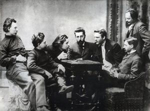 モスクワの文学者スレーダ - 1890年代後半にロシアの写実的な作家たちによって結成された文学サークル「スレーダ」のメンバー - 文学グループ「ズナニー」のロシアの知識人たちの肖像画：左からアンドレイ・スキタレッツ（ステファン・ガブリロヴィッチ・プ