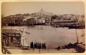 1885-1890年頃のマルセイユの街とその周辺。旧港とノートルダム・ドゥ・ラ・ガルド、個人蔵 作： Anonymous Anonymous