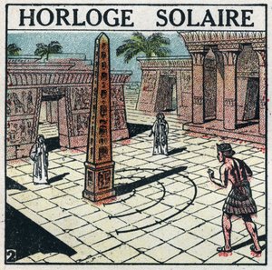 時刻：古代エジプトで使われていた太陽時計（日時計）。1925年の匿名のイラスト。個人蔵。 作： Anonymous Anonymous