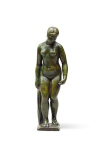 ドレープに立つ 作： Aristide Maillol