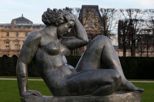 Jardin des tuileries, Aristide Maillol, Montagne 1937 (lead), Paris, France (photo) 作： Aristide Maillol