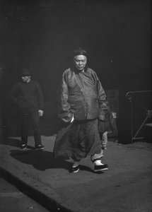 商人、チャイナタウン、サンフランシスコ 作： Arnold Genthe