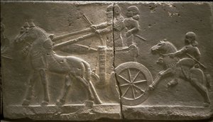 戦車と騎兵、8世紀。紀元前 作： Assyrian