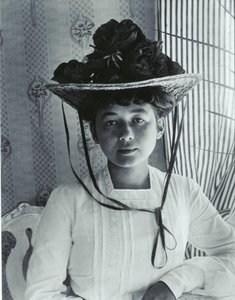 ハリエット・ボッセ『フルスンド』1904年（モノクロ写真） 作： August Johan Strindberg