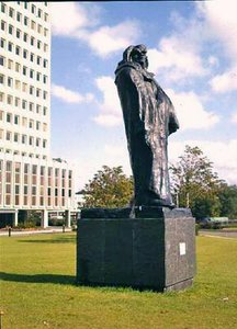 バルザック（ブロンズ） 作： Auguste Rodin