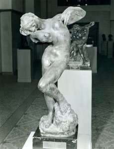瞑想（ブロンズ 作： Auguste Rodin
