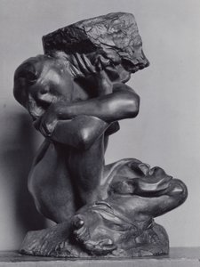 石を運ぶ堕ちたカリアティード 作： Auguste Rodin