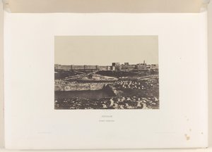 エルサレム旧市街の城壁の外にあるマミラ盆地 エルサレム。 Birket-Mamillah (オブジェクトのタイトル) 作： Auguste Salzmann