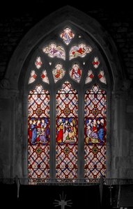 ラザロの復活、墓のメリーズ、およびジャイラスの娘の復活、1850（ステンドグラス） 作： Augustus Welby Northmore Pugin