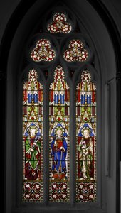 セントトーマス、セントジェームスザグレート、セントジェームスザレス、1849（ステンドグラス） 作： Augustus Welby Northmore Pugin