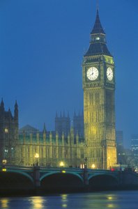 イギリス、イングランド、ロンドン、ウェストミンスター宮殿とビッグベンの夜景 作： Augustus Welby Pugin