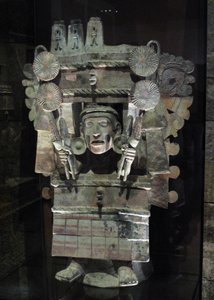 農業の女神の形の線香炉Chicomecoatl、Tlahuac、後古典時代後期、1500年頃 作： Aztec