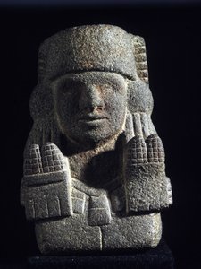 アステカの美術：メイドと豊穣の女神、チコメカトル（アウシ・シロネンと呼ばれる）の表現。メキシコ、国立人類学博物館 作： Aztec Aztec