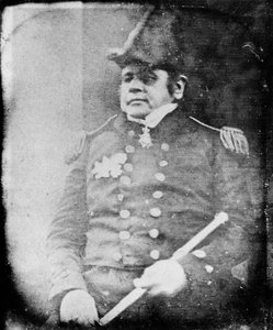 ジョン・フランクリンK.H.C.海軍少将、1847年頃（写真）。 作： Baird Baird