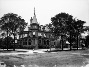 チャールズ・P・リビー邸（米国イリノイ州シカゴ、サウス・ミシガン・アベニュー3358番地、1905年頃）（モノクロ写真 作： Barnes and Crosby