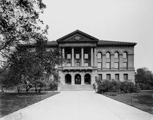シカゴ科学アカデミー（米国イリノイ州シカゴ、1900年頃）（モノクロ写真 作： Barnes and Crosby