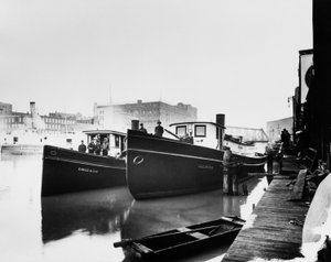 シカゴとイリノイの消防艇（アメリカ・イリノイ州シカゴ、1905年頃）（モノクロ写真 作： Barnes and Crosby