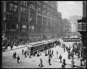 1905年頃、米国イリノイ州シカゴ、ステート・ストリートにあるThe Fair Storeの風景（モノクロ写真 作： Barnes and Crosby