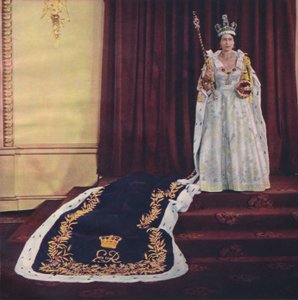 戴冠式のローブのエリザベス2世女王、1953年