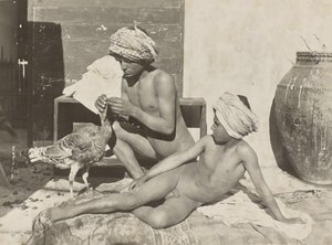 [七面鳥を持った2人の裸の若者] 作： Baron Wilhelm von Gloeden