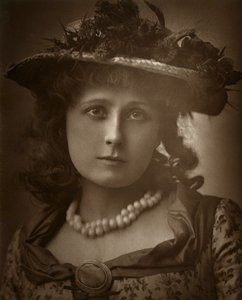ソフィアのイギリス人女優ヘレンフォーサイス、1886年 作： Barraud