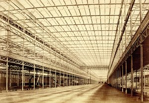 1852年3月、ハイドパークのクリスタルパレスの身廊（カロタイプネガからのアルブメンプリント）
