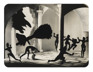ファンタスティック・フィギュア（1920年代頃）（ゼラチンシルバープリント 作： Bernard Alfieri