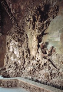 ベルナルド・ブオンタレンティ（1531-1608）が制作した洞窟の内部（Grotta del Buontalenti）（1583-1588） 詳細 ピッティ宮殿、ボーボリの庭（イタリア・フィレンツェ 作： Bernardo Buontalenti