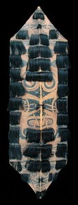 シールド（木と毛の塗装）（背面は171762参照 作： Bornean