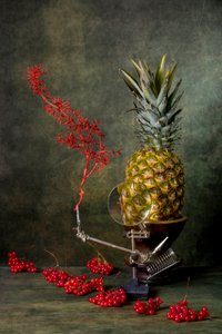 拡大されたパイナップルの静物 作： 
