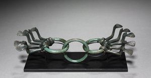 大釜飾り、紀元前1200年頃 作： Bronze Age