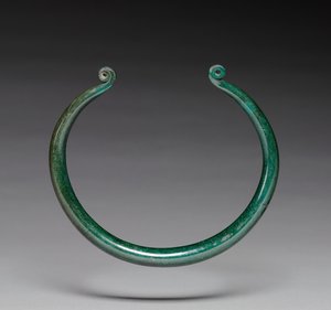 インゴットトルク、ハンガリー、紀元前1500年頃 作： Bronze Age