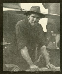 1898年1898年6月10日金曜日、生きたまま撮影されたハミルトン魚軍曹の最後の写真。 作： Burr McIntosh