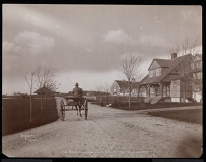1900年にニューヨーク州ロングアイランドのオークデールにあるFGボーンズエステートの家屋と建物の概観（シルバーゼラチンプリント） 作： Byron Company