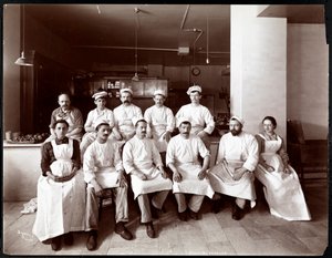 ホテルマンハッタンのキッチンスタッフ、1902年（銀ゼラチンプリント）