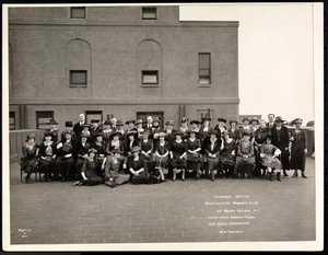 1921年3月21日、Hotel Commodoreにあるニューヨーク州マウントバーノンのウェストチェスターウィメンズクラブの経済セクション（銀ゼラチンプリント）